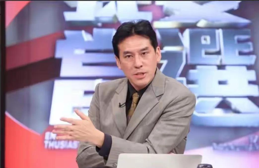 6月18日，台湾名嘴黄暐汉说：台湾有台湾的制度，大陆有大陆的制度，大家都不要互相