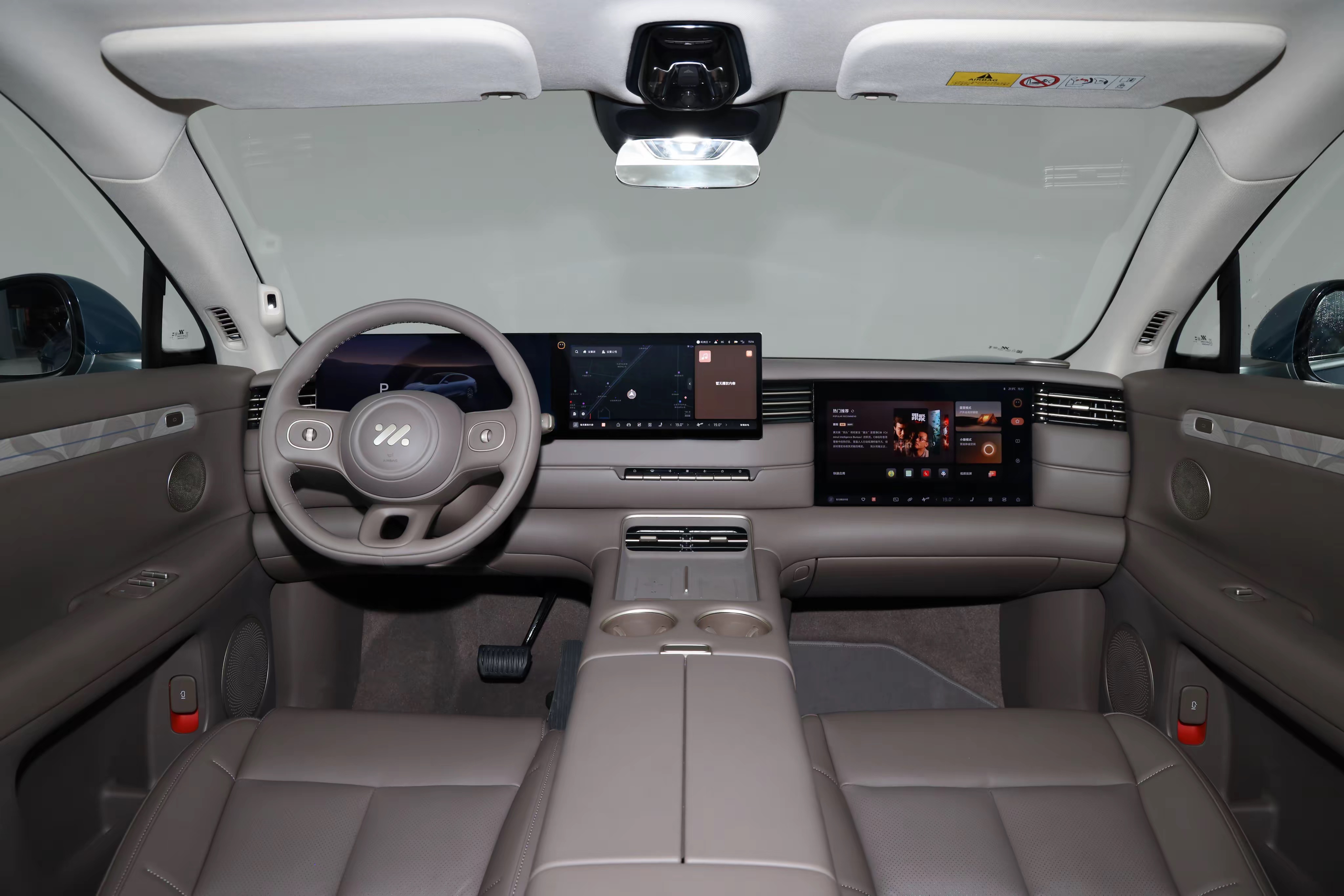 我觉得智己LS6把能堆的技术都堆上去了，800V、激光雷达、英伟达Orin-X芯