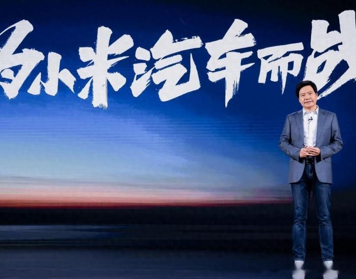 先别急着笑小米亏钱。一季度汽车业务亏31亿，上季度还赚11亿呢，看着像翻车，其实