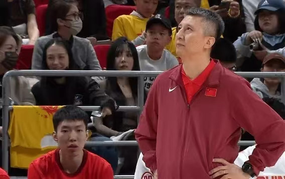 郭士强下课谁敢接？杨鸣？杜锋不可能三进宫，李楠、春江禁赛期