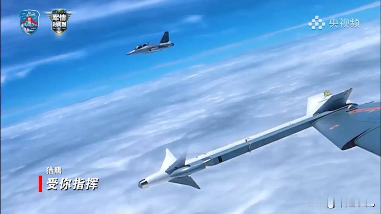 师徒并肩上“战场”，剑指黄岩岛！歼-16与教-10的“高低搭配”，藏着怎样的实战