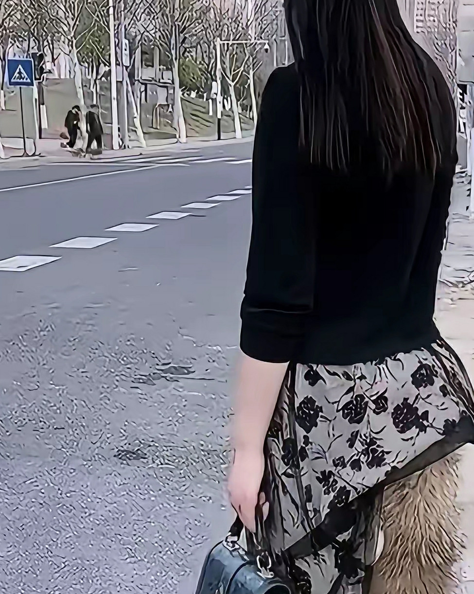 当成是妖啊，大白天就出来晃悠！