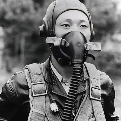1953年，21岁朝鲜飞行员驾先进战机投诚美国，获10万美元奖励。朝方震怒下令追
