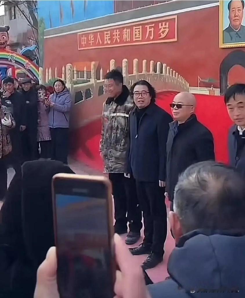 吴营村这几天火了，因为村里走出来一个网红——吴承言。吴承言画的天安门