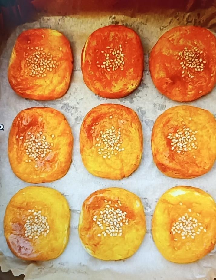 南瓜新吃法真的香到爆，比驴打滚还好吃！可以试试做南瓜花卷。老南瓜、蜜本南瓜甜度