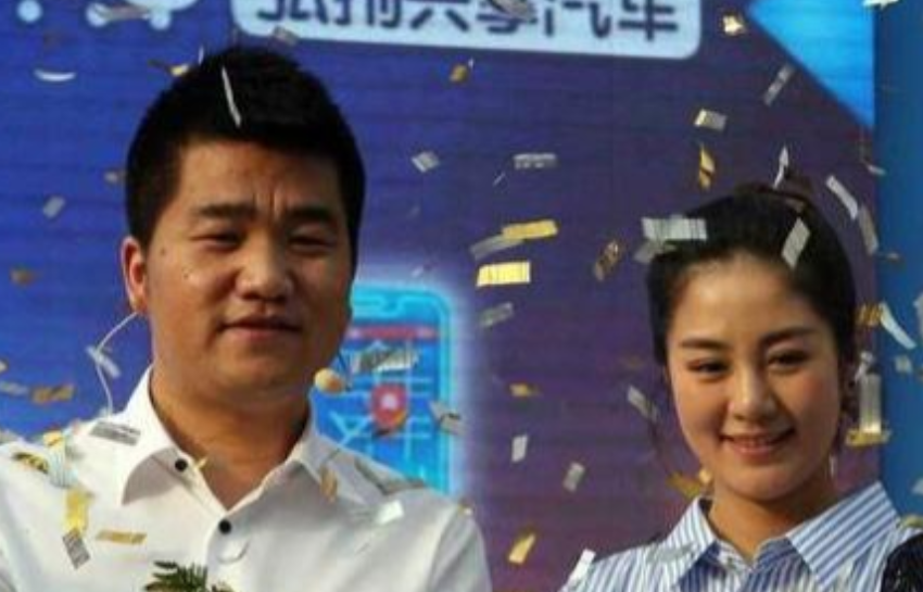 2015年，“王小蒙”不顾赵本山的反对，执意要嫁给身价过亿的汽车富豪，赵本山生气