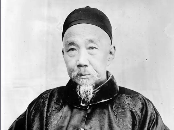湘军最后一位“大佬”,救大清一次,救中国一次，功绩不逊曾国藩。如果要问在晚清时期