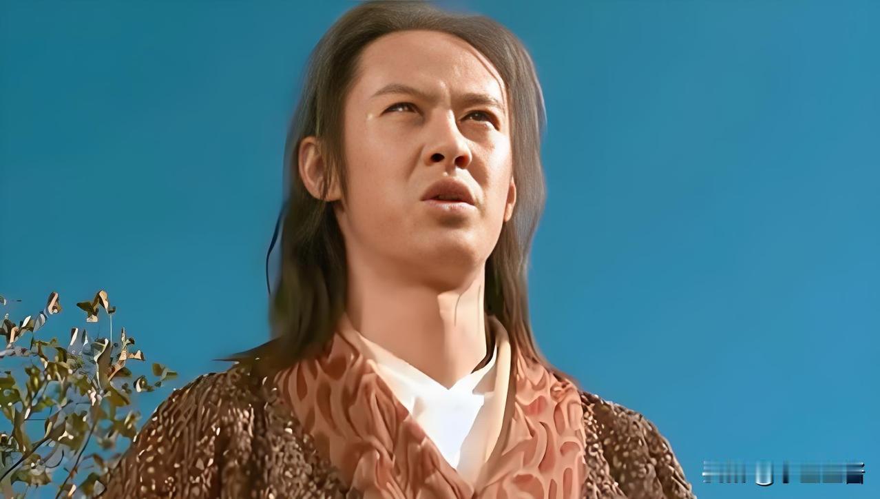 破案了难怪梁洛施新男友看着眼熟原来，他不仅是内地甘肃人，还曾在央视《天龙八