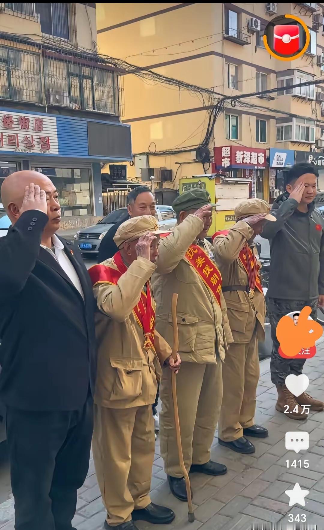 辽宁丹东，一家小饭店来了15个人吃饭，吃完饭后要结账，老板娘说什么都不收钱，还说