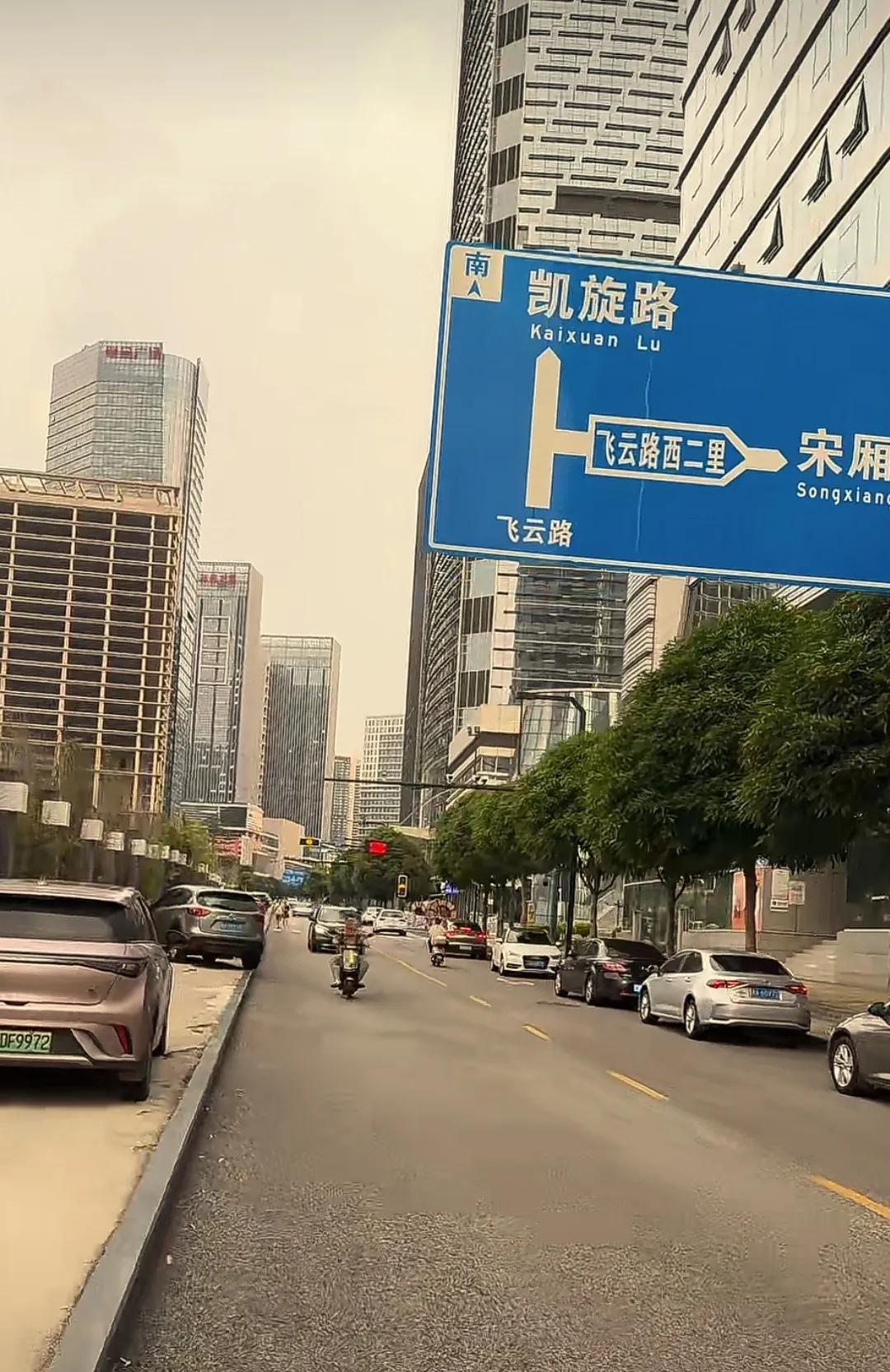 虽然沈阳、大连的摩天高楼数量在北方地区首屈一指，但是来到南宁之后我依然会感觉到很