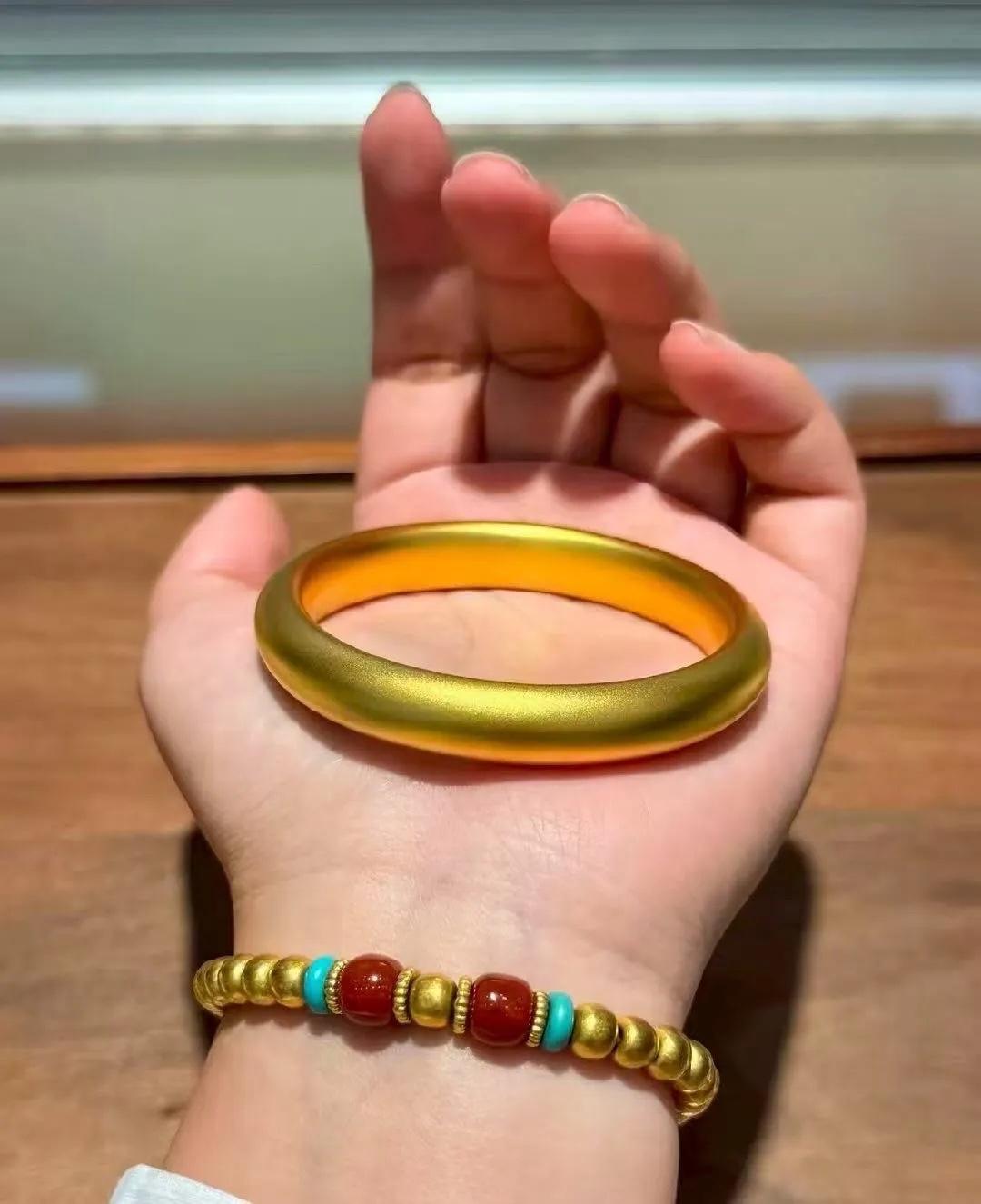 1月13号.国际金价再度创下历史新高。伦敦金现高位达到4600.79美元/盎司，