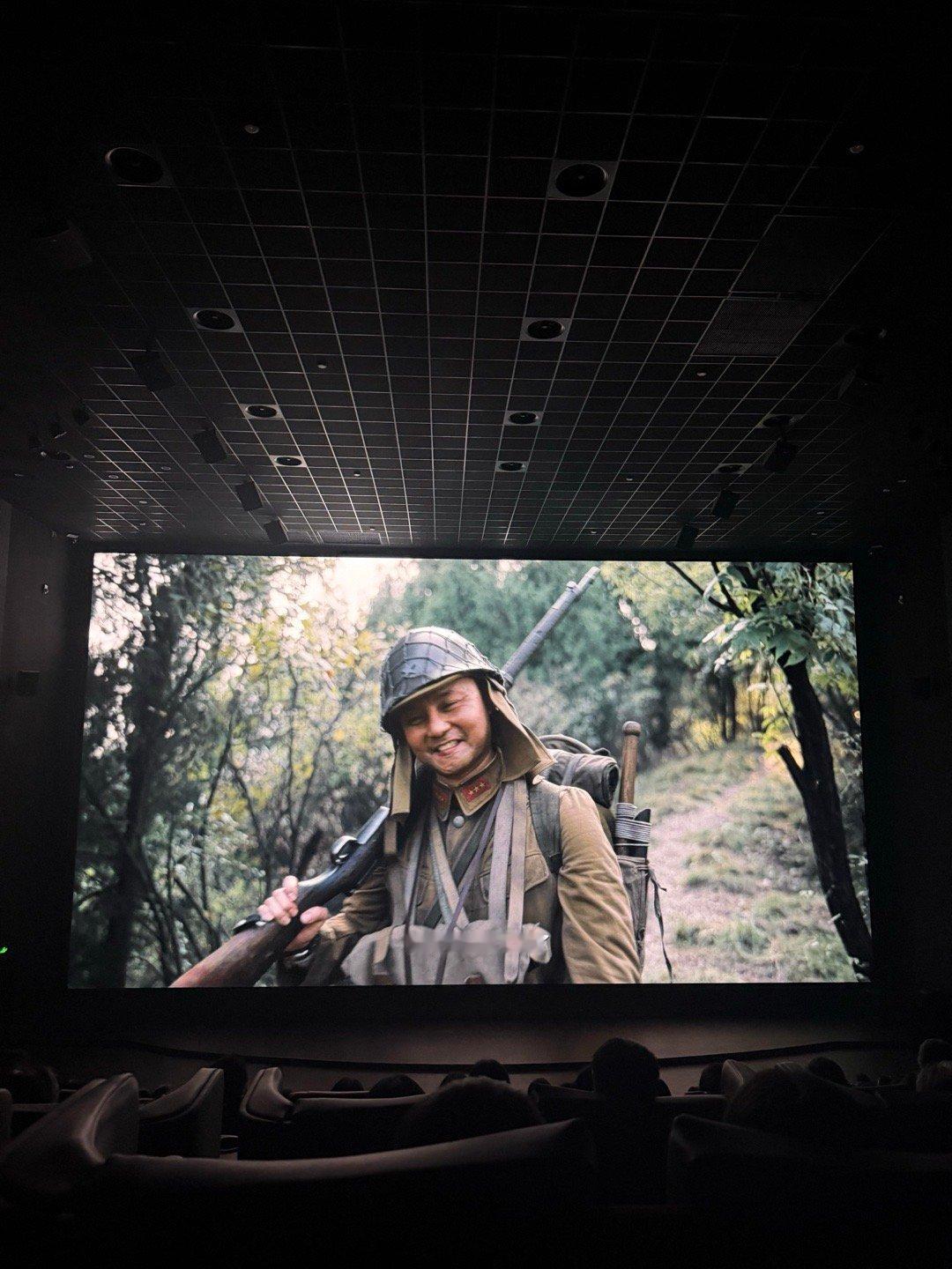 尹正：我想演个军人导演：没问题，开机