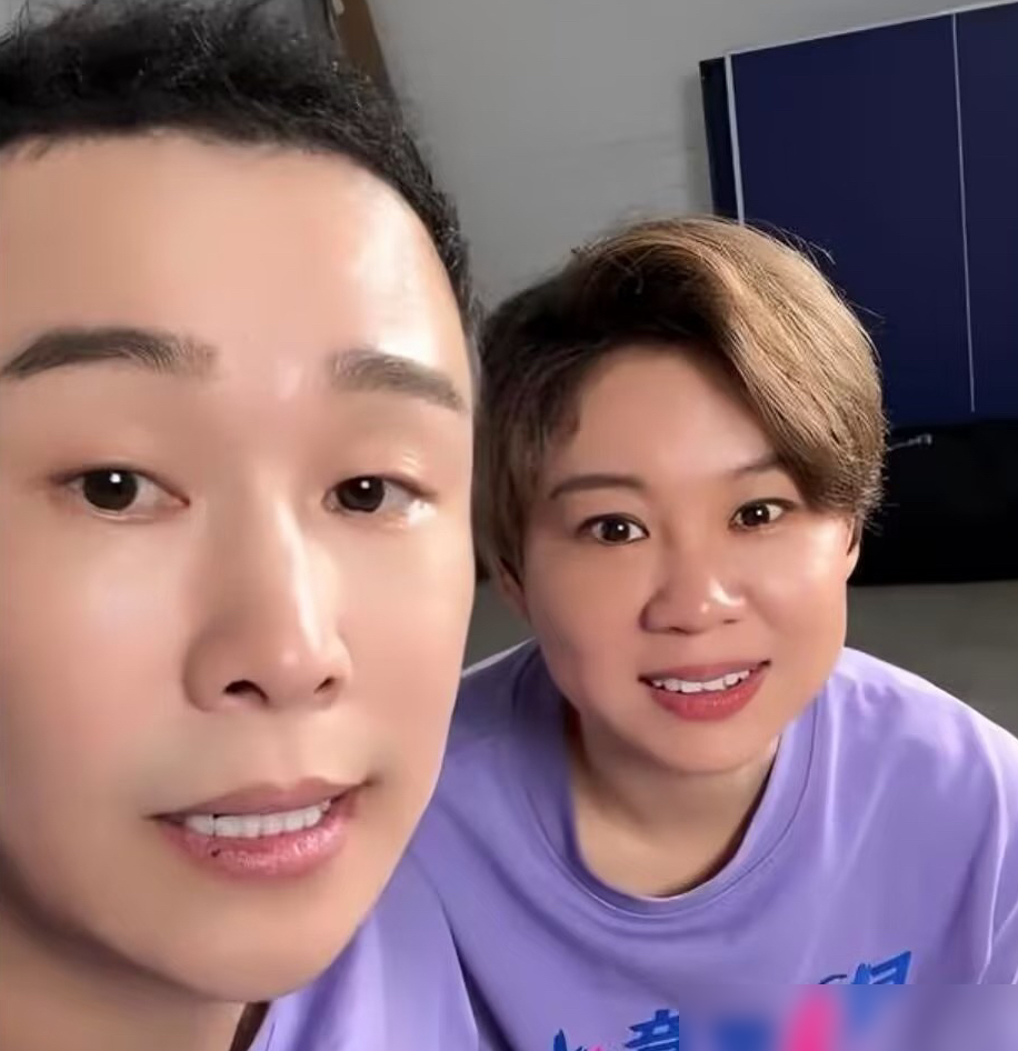 沈春阳掏了5000万拍电影，小沈阳零片酬，结果一上映就被人追着骂你不配当导演。这片子叫《什么意思夫妇