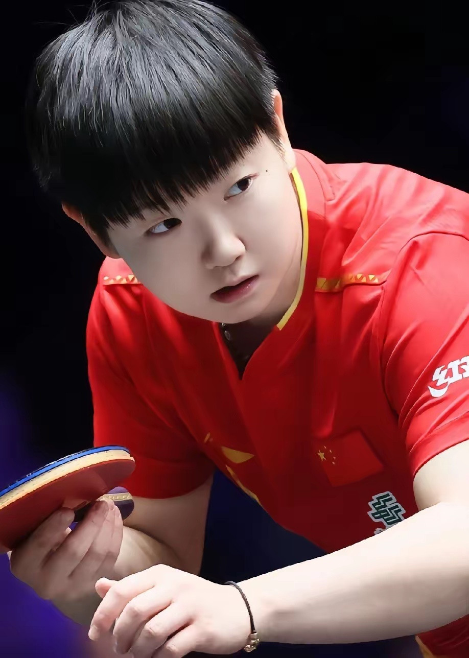 以前运动员只要一倒下，赞助商撤梯子的速度比谁都快，生怕沾上一身腥。这一回看莎莎那