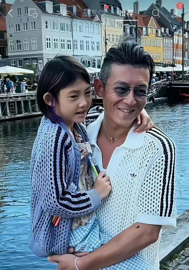 终于知道为什么陈冠希衰老的这么快的原因了，才45岁的年纪比同龄的普通人还要苍老许