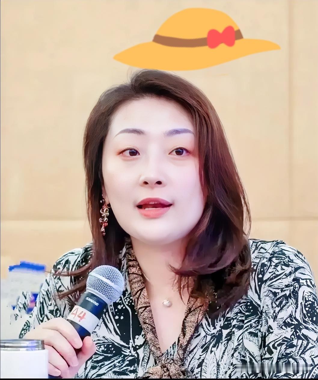 还是没想到。。宗馥莉的娃小宗品牌成立41天就宣布解散。原本以为是宗馥