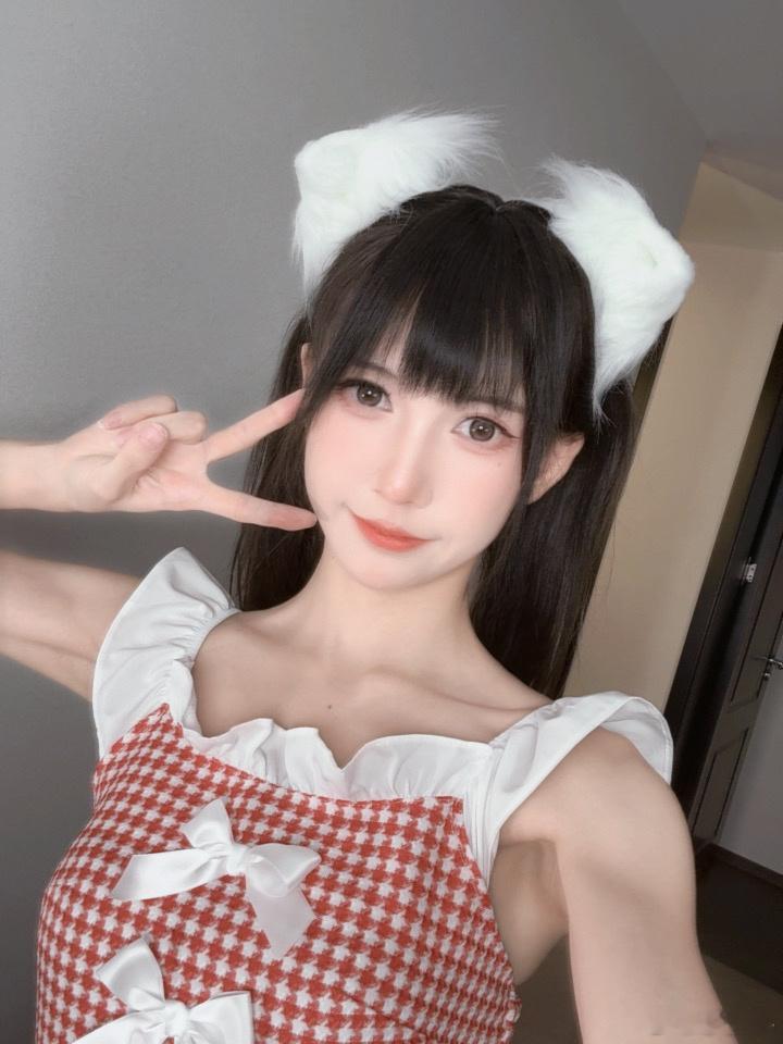 猫耳双马尾~​​​