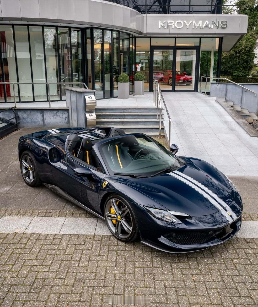 Ferrari296GTSexteriorBluPozziinterio