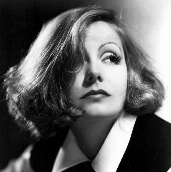 1989年，40岁李春平娶了78岁好莱坞影星，继承70亿遗产，后来女影星弥留之际