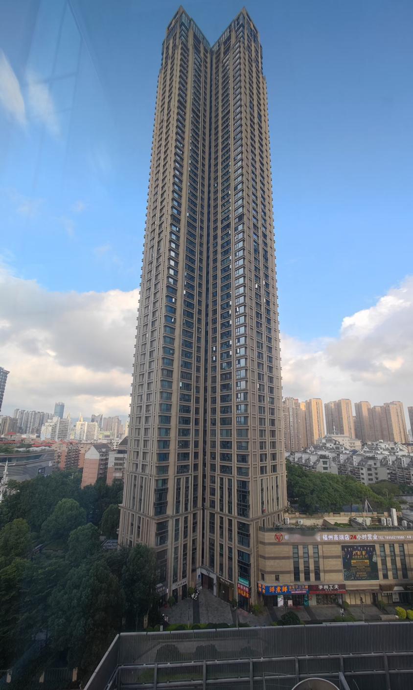 一转眼，距离福州最高住宅楼万科金域中央，入住交付已经10年了。万科金域中央1