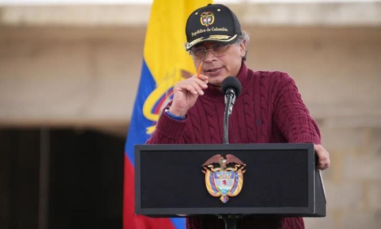 欲盖弥彰难掩盖美国特工无处不在，而且还是特朗普的耳目，似乎是任何事都会及时反馈