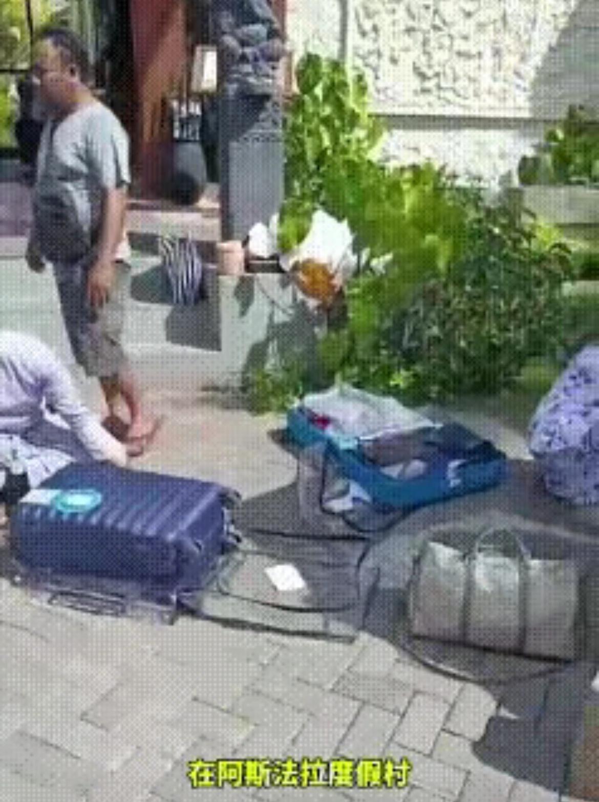 印度游客把巴厘岛度假酒店的东西全都薅走了，在阿斯法拉度假村，印度游客退房后，工作