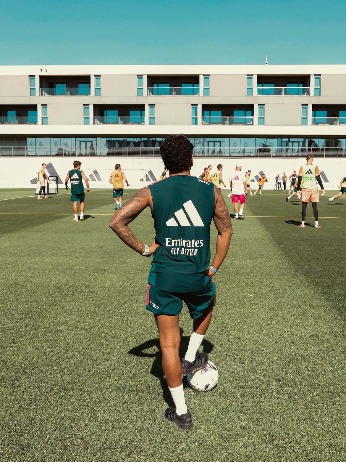 罗德里戈IG：回归工作，新赛季…⚽️🤍26/27halamadrid