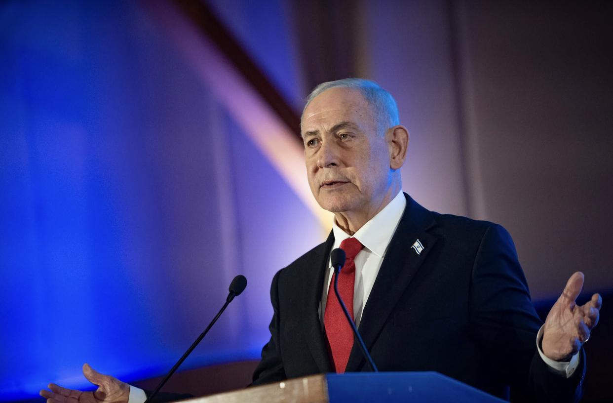 2月17日，据半岛电视台报道，以色列总理内塔尼亚胡2月16日重申，美伊若达成协议