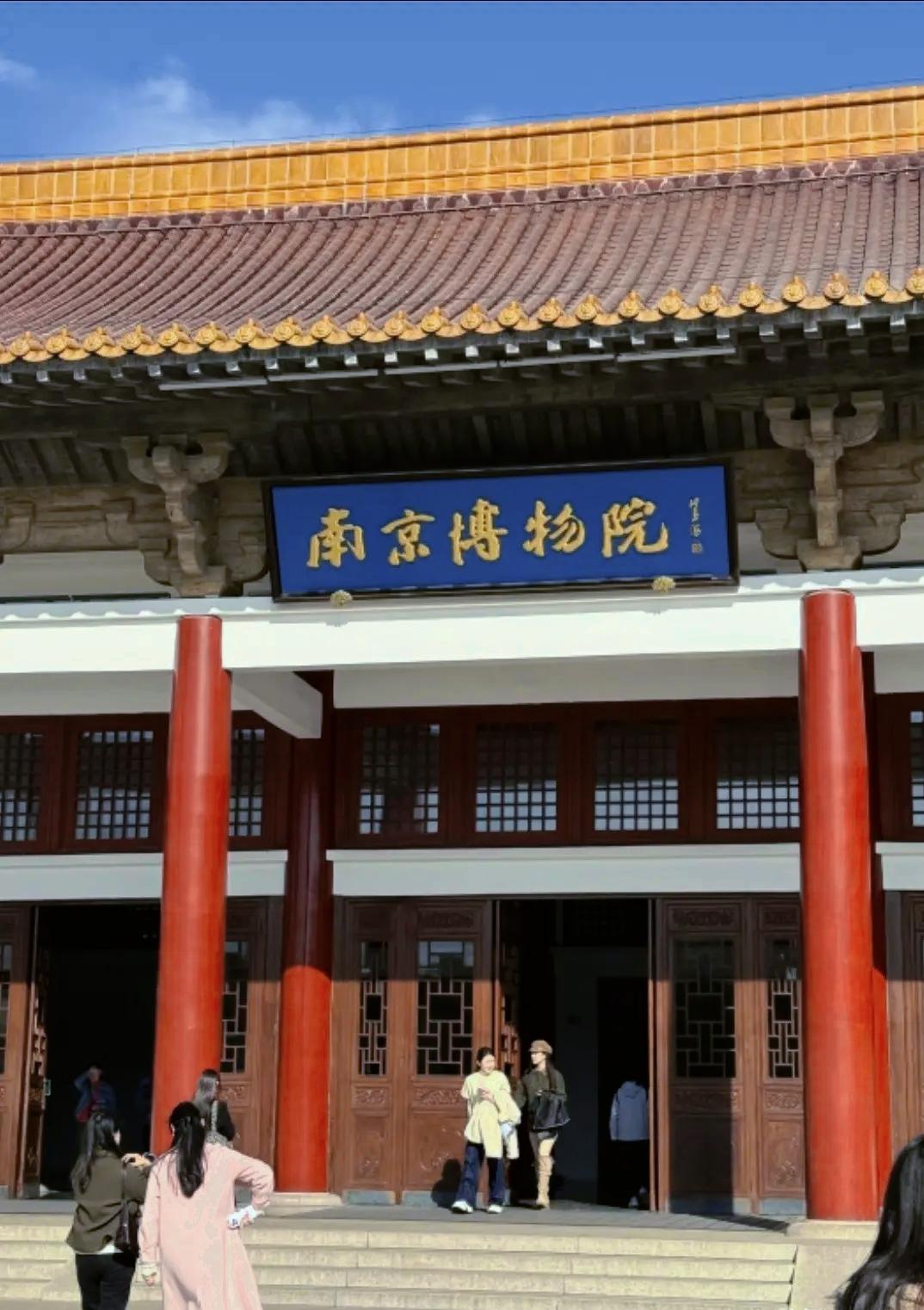 深扒才懂庞家这哪是栽在假画上，分明是被几条人命压得喘不过气！这场维权背后的血