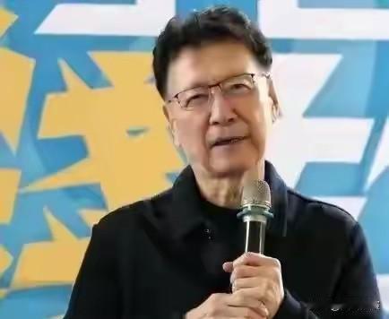 5月11日，台湾资深媒体人赵少康委屈巴巴的说：大陆网友铺天盖地的骂我“黎少康”，