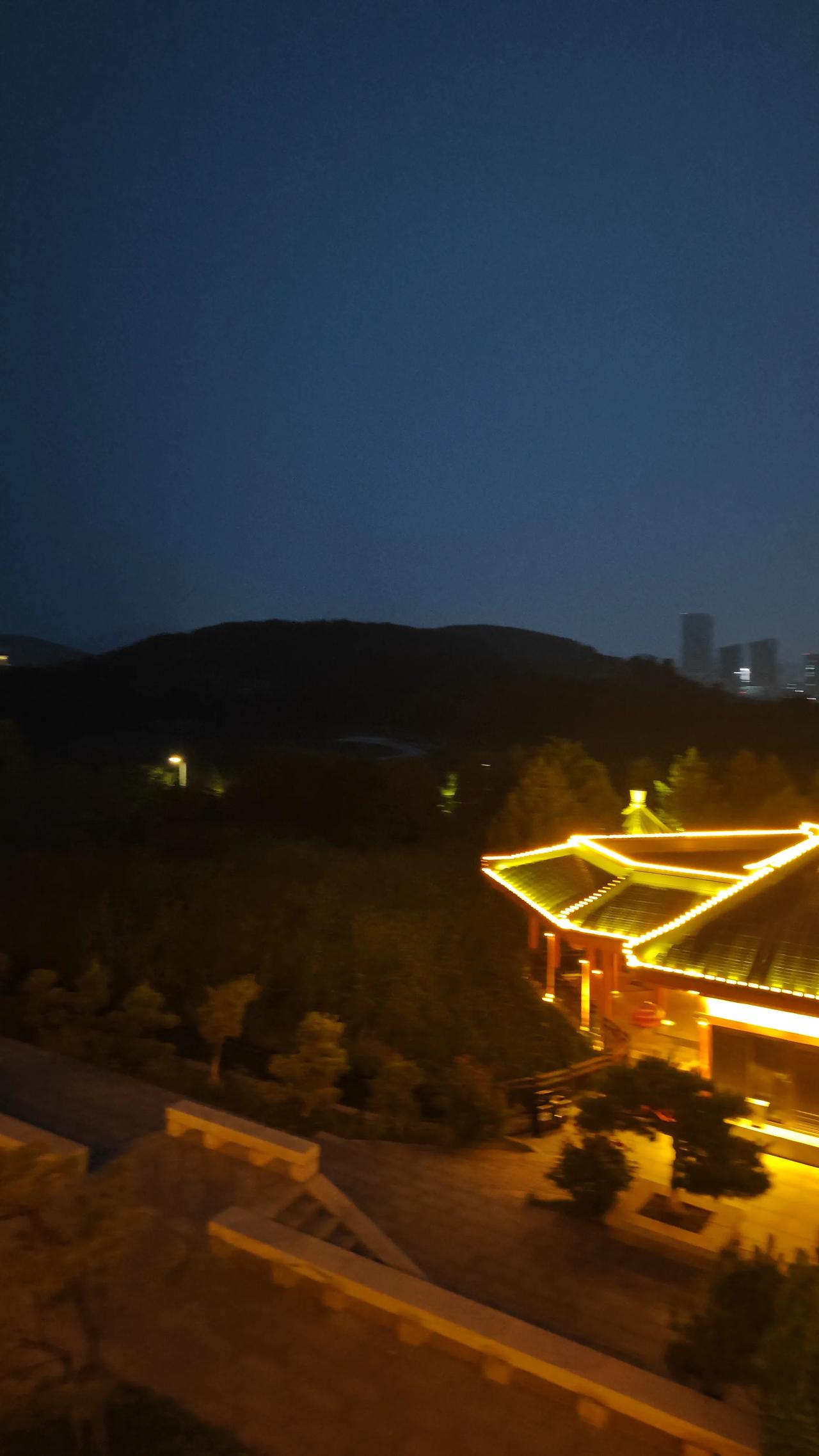 艾灸为什么备受推崇？我是“高等教育文摘”，深耕教育学、心理学、国学与养生领域