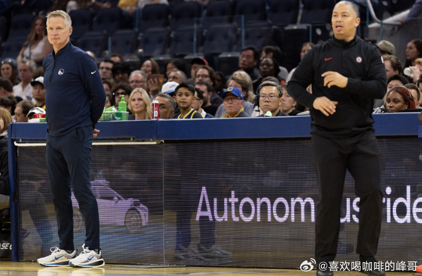 NBA常规赛，勇士97-104不敌雷霆。本场比赛结束后，勇士战绩来到32胜31负