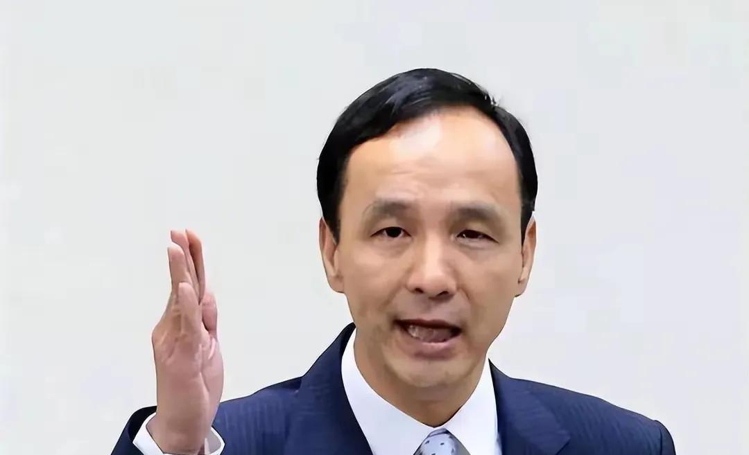 最近的朱立伦，说话都利索起来了，不仅口齿清晰，连意义也表达得清晰有力。岛内的大