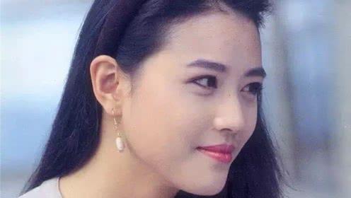 我们为什么记住周海媚。很多人第一反应是94版《倚天屠龙记》里的周芷若，连金庸都