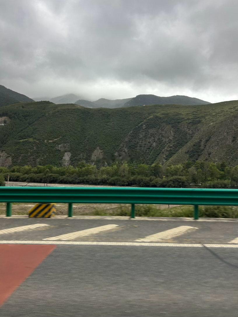 这种景上海真没有.随手拍高原自驾游甘南