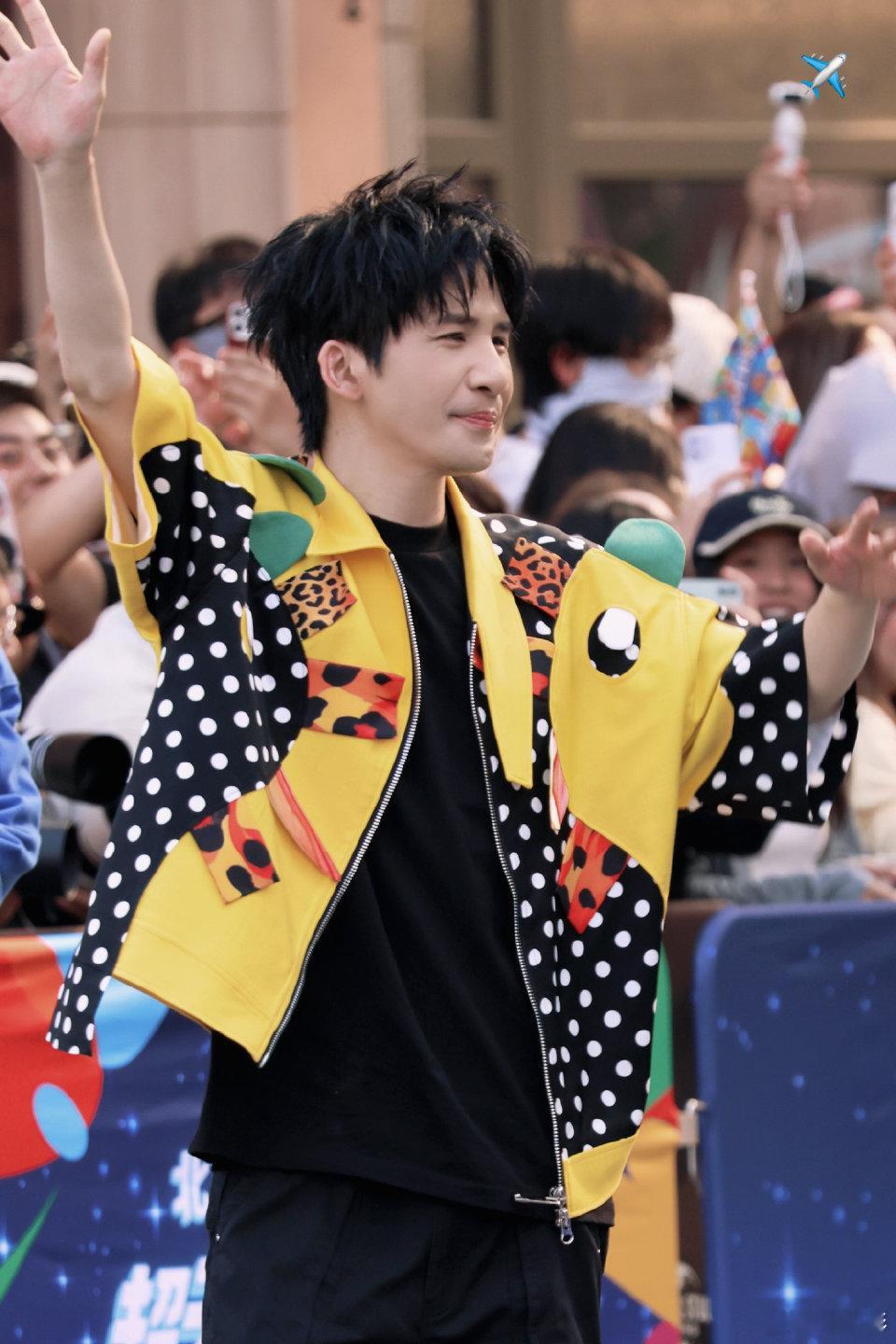 好多明星去了环球影城五周年庆环球影城五周年盛典真的太惊喜，直接邀请到这么多明星到