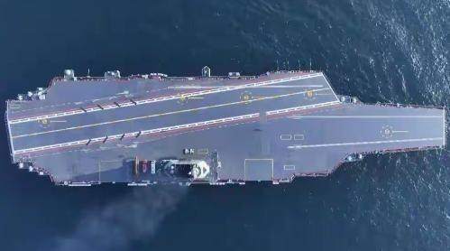 中华人民共和国正式向全世界宣告两件大事：第一件就是，我们的福建舰航母正式服役了，