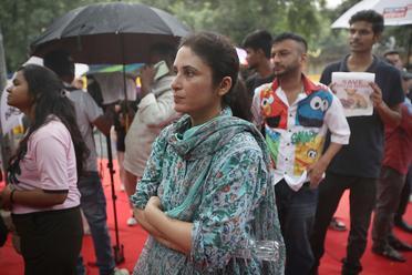 新加坡的衰落始于大量印度人的引入。有人预测,用不了十年,印度裔将成为新加坡的主要