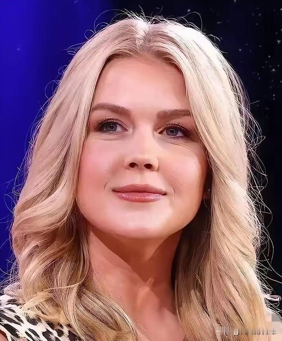 美国白宫正式宣布4月26日，美国白宫新闻秘书莱维特正式宣布：在白宫记者协会晚宴