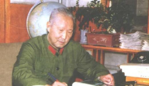 1960年，第63军军长傅崇碧少将在例行体检中，被检查出肾癌，听从遗嘱，他外出散