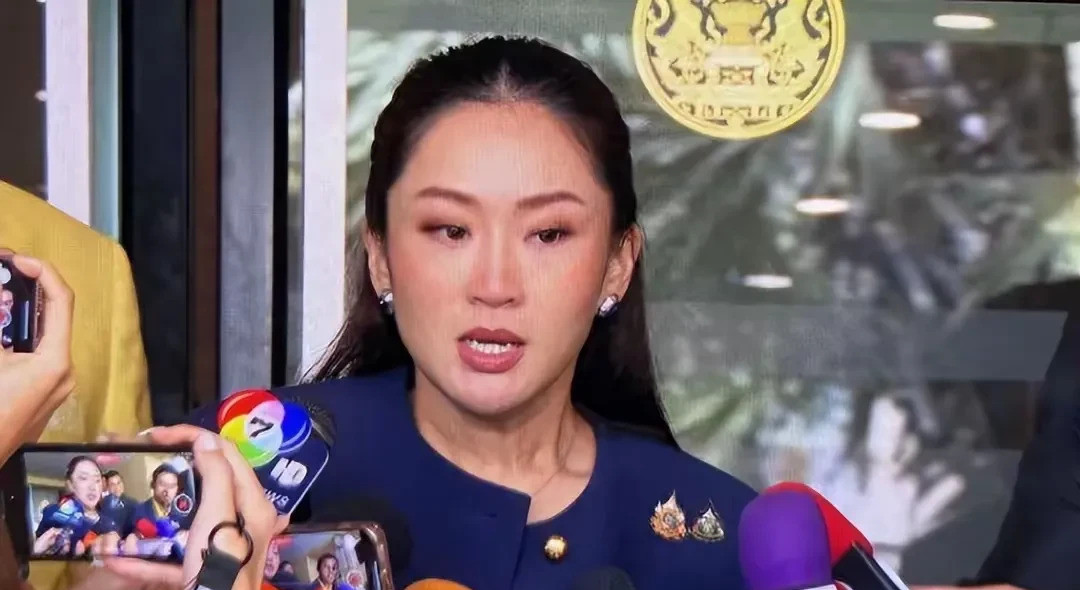 泰国总理说话要小心，不然要倒霉啥？泰国女总理哭着道歉！录