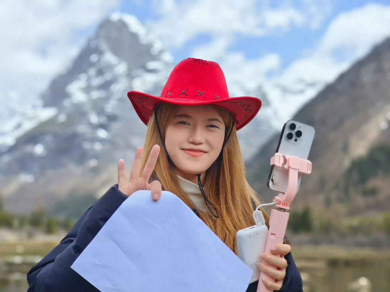 四姑娘山，徒步者的理想之境有人说，最美的风景在路上。而在四姑娘山，这条路本身