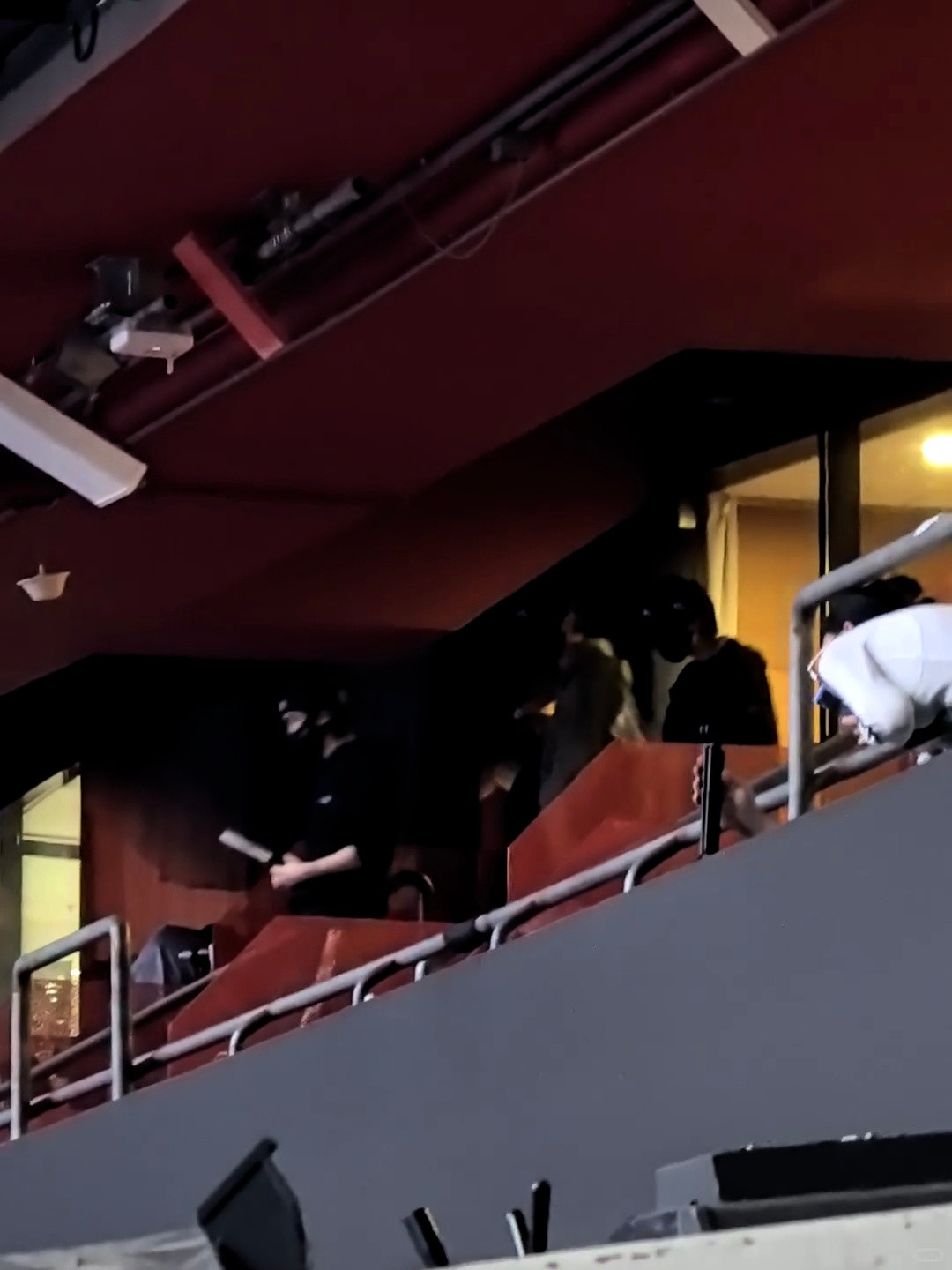 网友偶遇马嘉祺丁程鑫贺峻霖现身张杰演唱会！谁能现在把我空投过去…马嘉祺丁程鑫贺峻