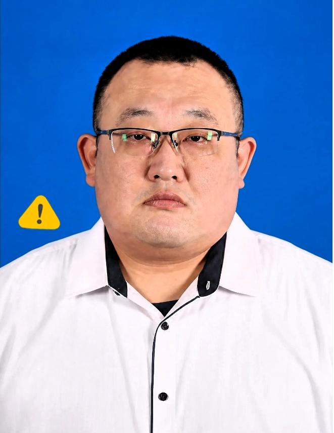 庄晓乐，男，汉族，1982年10月生，山东省济南市市中区经九路3号居民。2025
