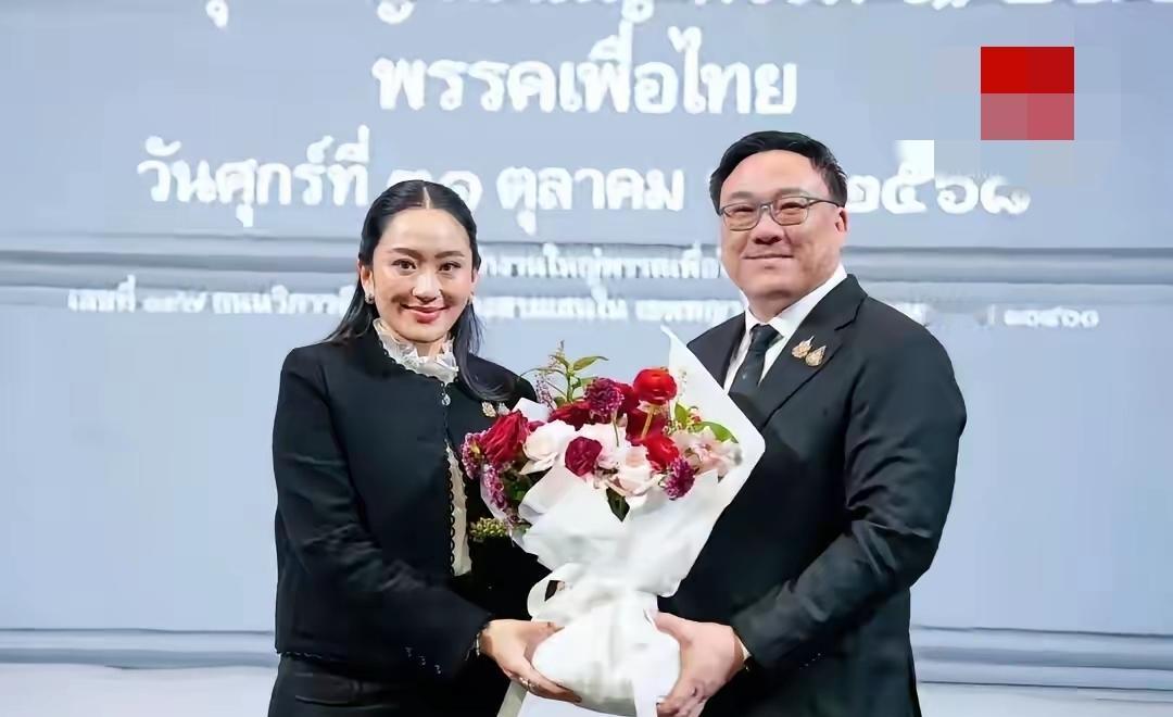 佩通坦不但是一个好总理，也是个好女儿。这时候为了父亲他信能早日出狱，他放弃了去监