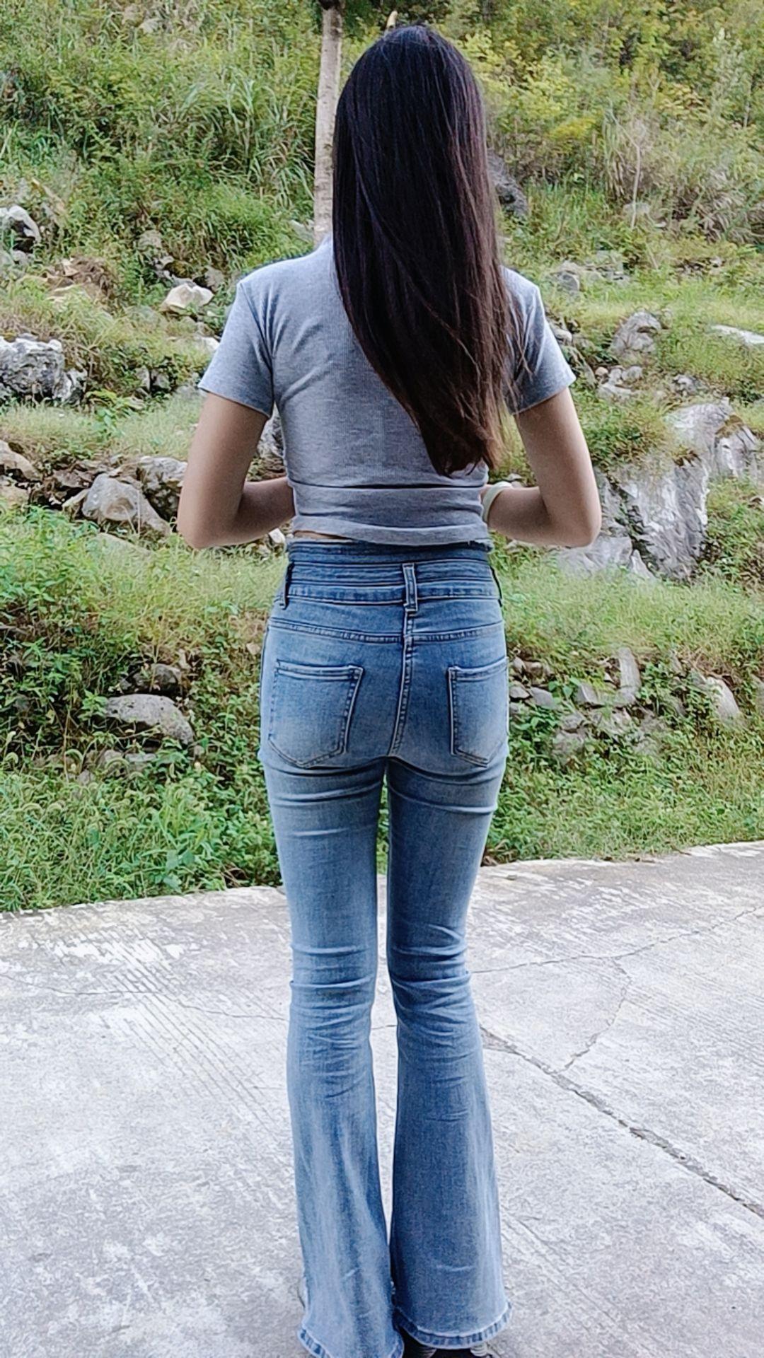 长发及腰的小姐姐 牛仔裤穿搭 好身材好气质