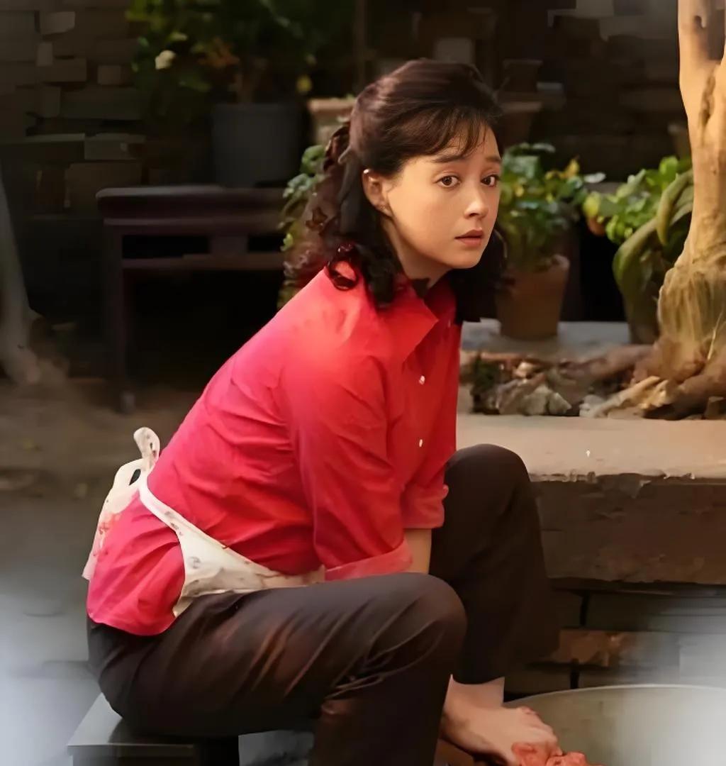 【6·27炸锅！蒋欣“泼辣婆婆”封神白玉兰，关晓彤哭到缺氧！网友：这婆媳是来颁奖