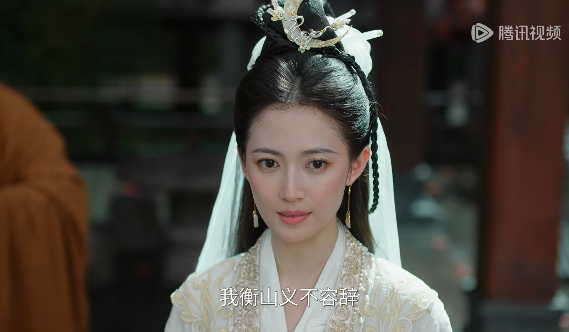 玉器刷到剪辑去找她的出场，戏份特别少，真客串​​​