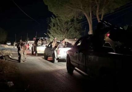 10万阿拉伯民兵连夜南下，继续从大马士革攻击前进，攻打苏伟达省德露兹武装。沿途阿