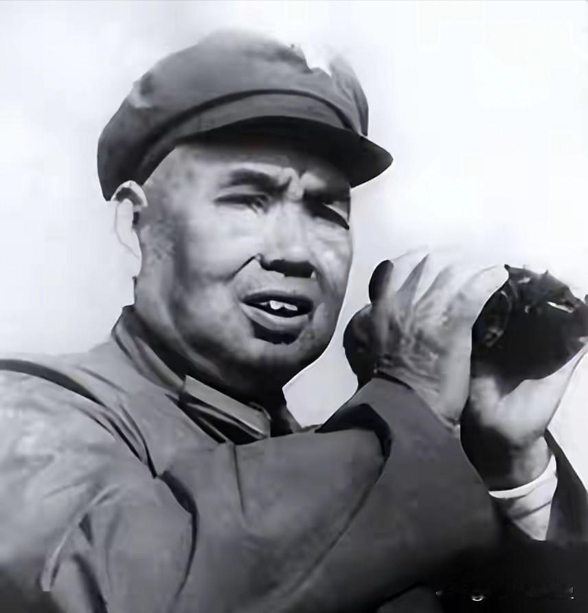 那道命令罕见且严厉：打谅山，一间房也不准留！都说“慈不掌兵”，但1979年，